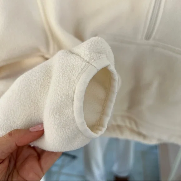 Aritzia Tna Polar Half Zip Sweater Whisper White - Picture 5 of 15
